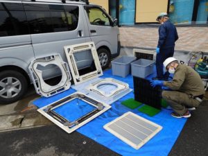 エアコン部品の洗浄